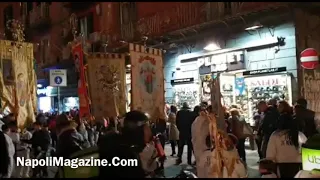 VIDEO NM - Processione in Via Toledo