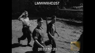 FRENCH AND US TROOPS ENTER PARIS 8/25/1944  - LMWWIIHD257