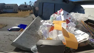 TRASH TRUCK HEAVY RECYCLE HOPPER VIEW (H23)