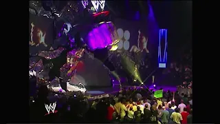 Eddie Guerrero Entrance 09/09/2005 | Steel cage match