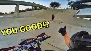 SUPERMOTO EXPLORING LA RIVER!