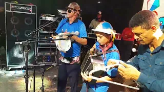 Igor tocando o  maior  São  Pedro da  paraiba