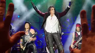 Alice Cooper - Poison, Live at O2 Arena, London, 25 May 2022