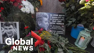 Russians, foreign diplomats pay tribute to slain Kremlin critic Boris Nemtsov