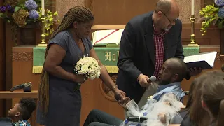 Woman marries man while he fights terminal brain cancer