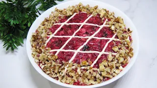 Amazingly delicious baked beet salad with prunes