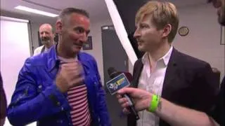 ARIA Awards 2011 - The Wiggles & David Wenham backstage with Jabba