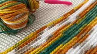 TIĞ İŞİ HALI KAYDIRMAZ ÜZERİNE BATİK İP İLE PASPAS YAPIMI/Making a mat with crochet tie-dye rope