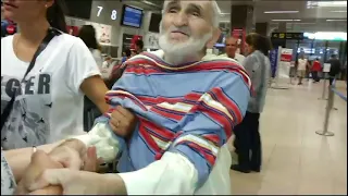 Cuviosul Gherontie pe aeroport,destinația Ierusalim.