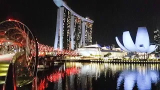 Singapore Night Walk on the Helix Bridge to Marina Bay Sands