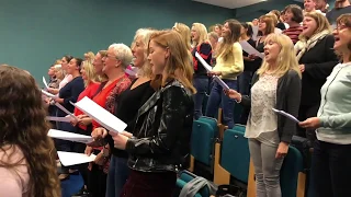 Casual Choir - Don't Look Back In Anger (Oasis)