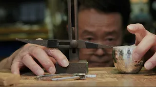 Masterpiece - Hammering 100,000 times by craftsman in Japan.