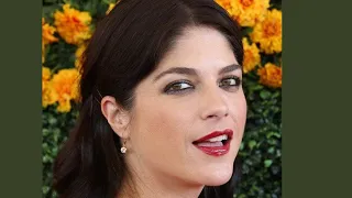 13 Sexy Photos of Selma Blair