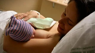 BIRTH VLOG LAURA - Normal Birth Second Pregnancy - Emotional Live Birth Vlog Pregnant