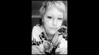 Stace's Mom Does A TikTok Live Stream (a skit by Grace VanderWaal)