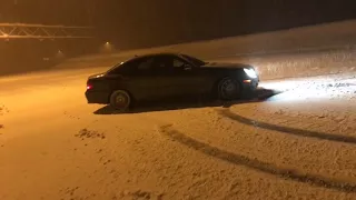 Mercedes E350 Drifting snow Fail