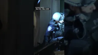 NYC Police Clear Columbia Protesters From Occupied Building