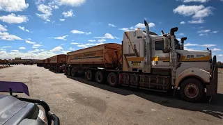 TRAVELLERS BEWARE : ROADTRAINS EVERYWHERE! #truckspotting #trucking #trucklife