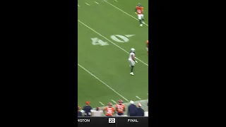 Davante Adams catches for a 18-yard Gain vs. Denver Broncos