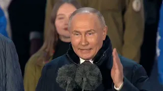 Путин выступил на концерте по случаю воссоединения Kpыма и Ceвастополя с Россией