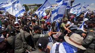 Israel: protest after Knesset approves judicial bill