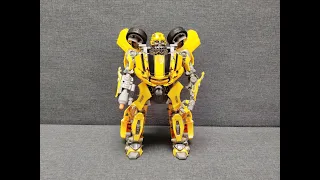 Обзор трансформера Ultimate Bumblebee - Ultimate Class - Transformers 2007 - Hasbro. Музей Р-ТФ.