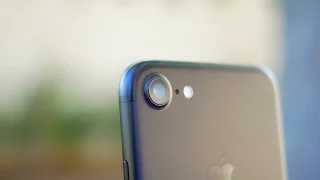 iPhone 7 vs Samsung Galaxy S7 Camera Test!