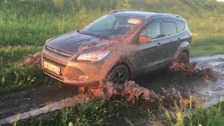 Пытаемся засадить Форд Кугу в грязи( часть 1).#off road#Kuga#Niva#грязь#бездорожье