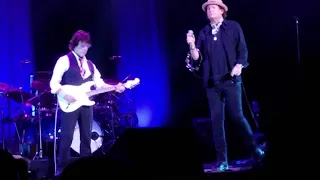 Jeff Beck w/Jimmy Hall (vocals) "Little Wing" 8/14/18