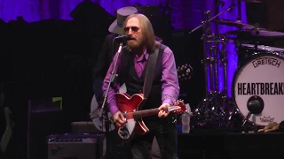 Tom Petty And The Heartbreakers - I Won't Back Down (Newark,Nj) 6.16.17