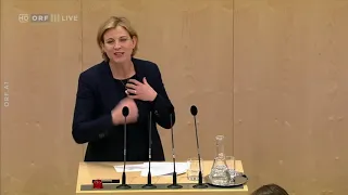 Beate Meinl-Reisinger im Parlament - Misstrauensantrag gegen Sebastian Kurz