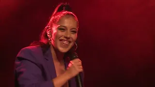 Sara Correia – Quero é Viver – Ao Vivo no NOS Alive'22