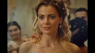 Подробности жизни актрисы сыгравшей Золушку в клипе Артура Пирожкова «Зацепила»