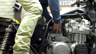 1982 Kawasaki 750 Ltd (Engine withdrawel preparations Part 1)