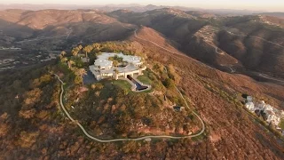 San Diego Estate Perched Atop Paint Mountain Offers Views Extending from Mexico to Dana Point