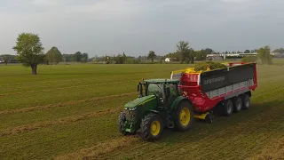 Raccolta erba medica | Pöttinger Jumbo 7540 | John Deere 7290R | Società Agricola Biagi Romeo s.s.