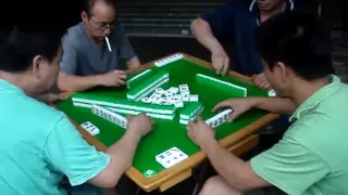 Mahjong Street Game in Hong Kong
