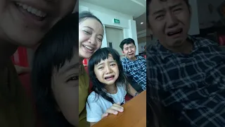 SAMANTHA PAPA MAMA NANGIS KENAPA YA ? #shorts #short #viral #video #viralshorts #viralvideo