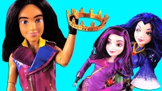 Descendants Jay Steals Frozen Elsa’s Crown PART 2!  With Descendans Mal & Evie, Frozen Elsa, Anna