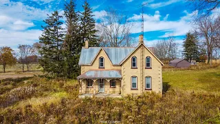 ABANDONED Creepy House Found In The Country.  I Can’t Believe I Explored This Place Alone