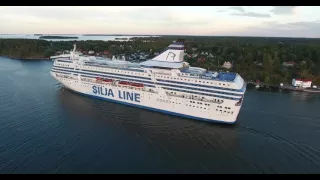 Silja Symphony i Furusundsleden mellan Furusund och Yxlan [HD]