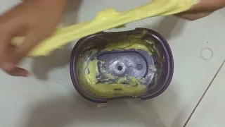 ensinando como fazer slime com poucos ingredientes  rápido ( podem usar mais ingredientes)