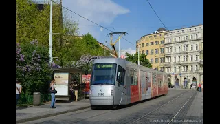 odjezd linky 10 ze zastávky Kobylisy s pozdravem mávnutím řidiče anlex metrobusak: tramvaj 14 t 9126