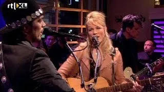 Ilse en Waylon zingen Calm After The Storm - RTL LATE NIGHT