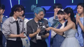 Stray Kids with (G)I-DLE (MC Miyeon) ‘S-Class’ 1st win on MCountdown