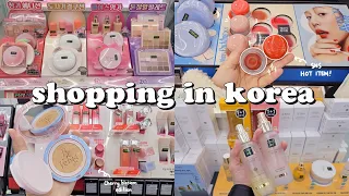 shopping in Korea vlog 🇰🇷 spring skincare & makeup haul 💐 fwee, clio, amuse & more 올영세일