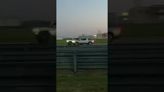 Rivian R1T vs Hummer EV drag race