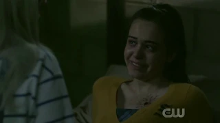 Legacies 1x16 Lizzie Cant Help Josie, Fight Against Triads