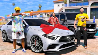 РЕАЛЬНАЯ ЖИЗНЬ В GTA 5 - ПОДАРИЛИ ГАРВИНУ MERCEDES CLS53 AMG! ОБМЫВАЕМ МАШИНУ В РЕСТОРАНЕ! 🌊ВОТЕР