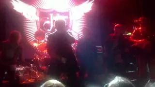 Jose Herrera Estibi con Jimi Jamison (Survivor) - Eye Of The Tiger (Madrid, 16-10-2010)